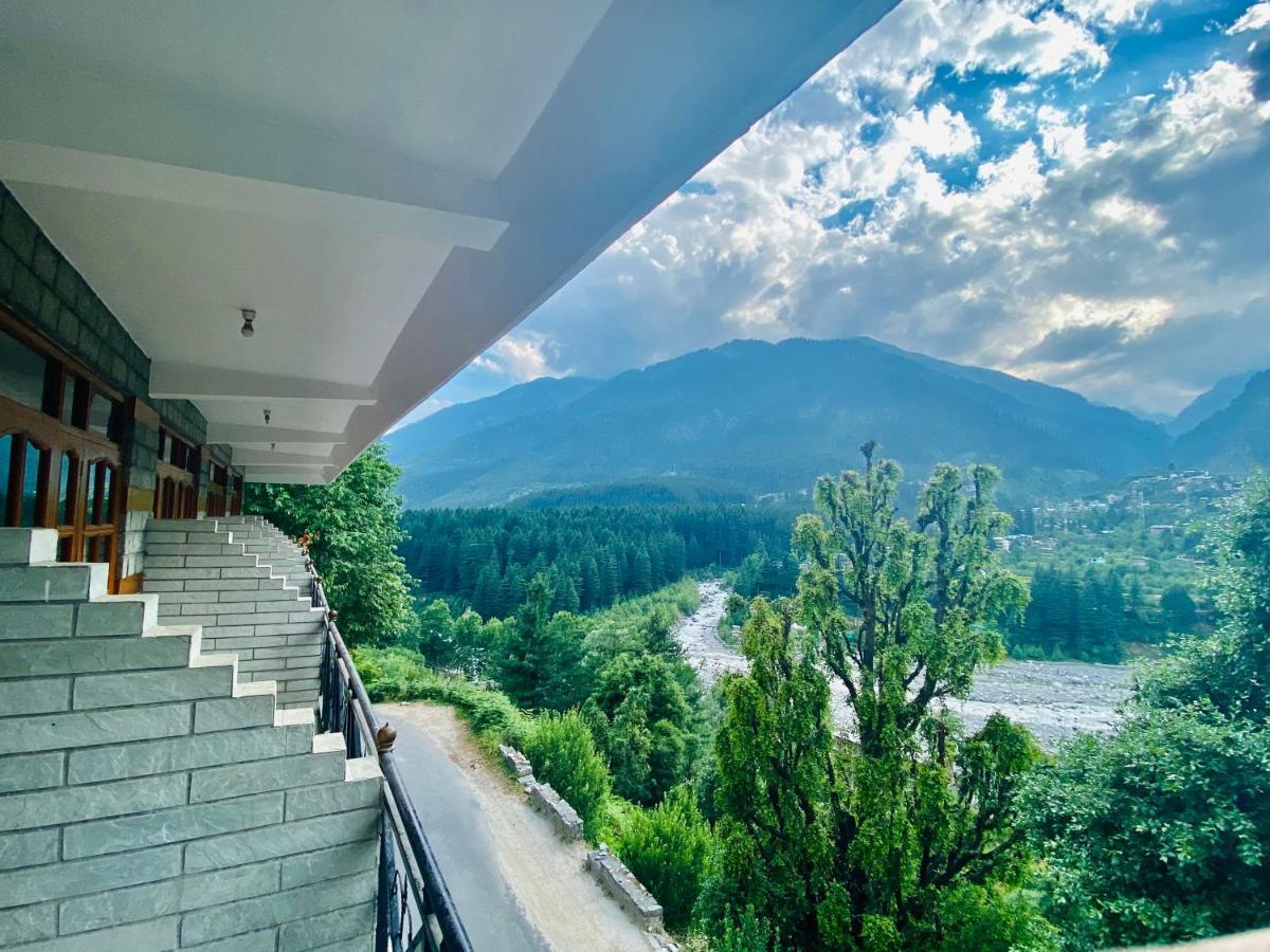 Hotel Hollywood - Manali (Himachal Pradesh) — Photos 2